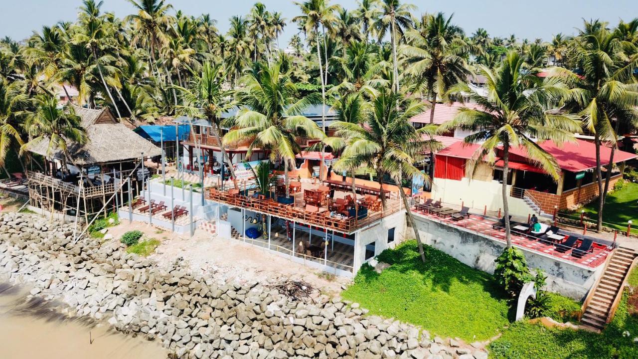 Black Beach Resort Varkala Exterior foto